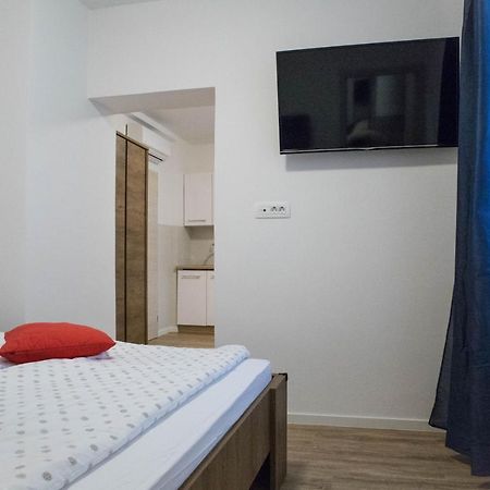 Jantar Apartmaji Novo Mesto Eksteriør bilde