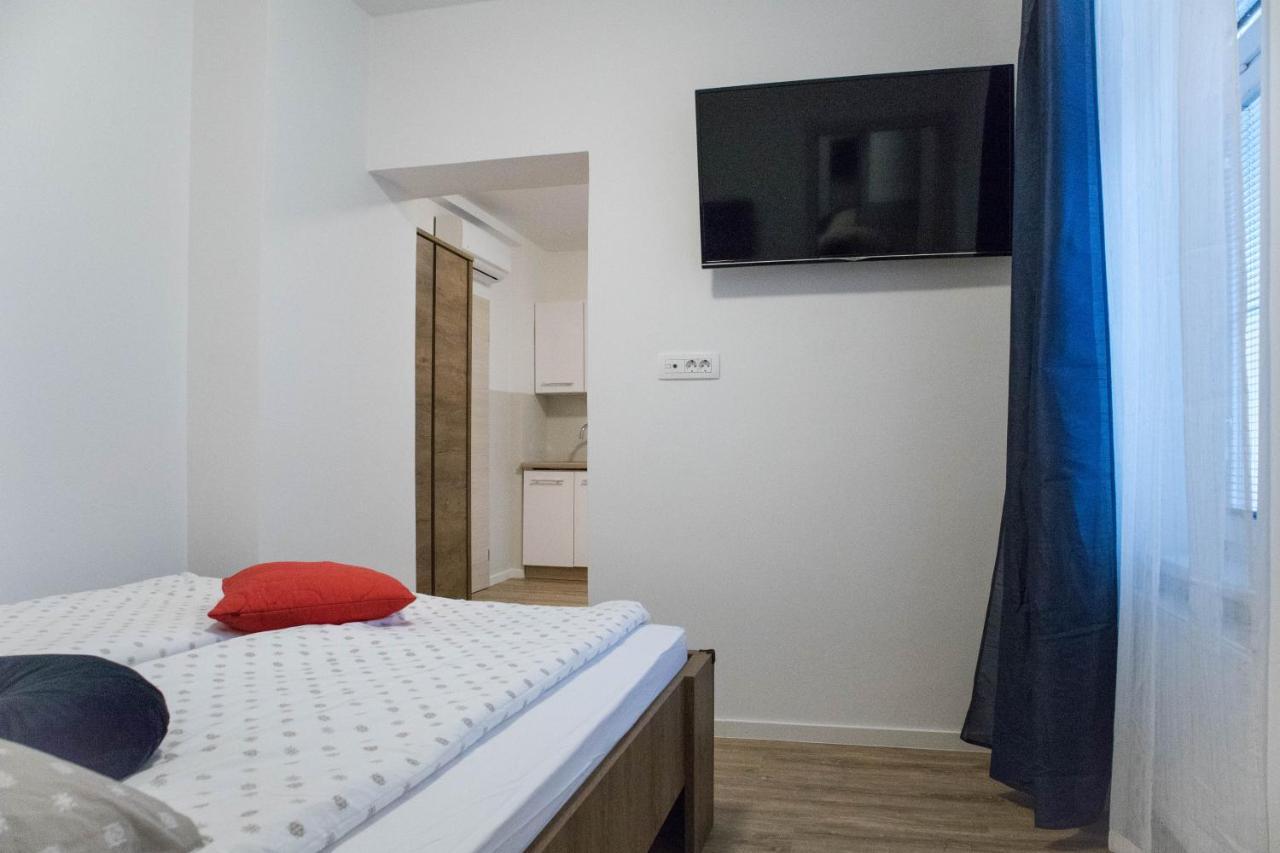 Jantar Apartmaji Novo Mesto Eksteriør bilde