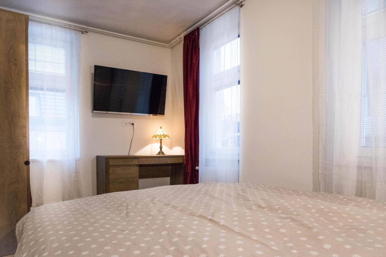 Jantar Apartmaji Novo Mesto Eksteriør bilde